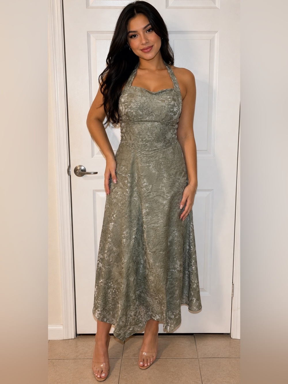 Elegant Strapless Lace Evening Dress in Sage Green